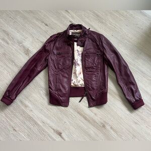 Ci Sona burgundy jacket